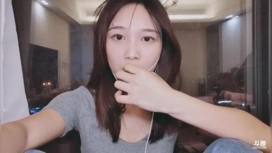 我本善良72发布了一个斗鱼视频2019-12-20