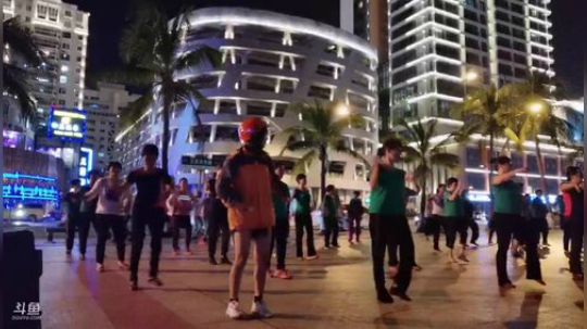 圆园团团发布了一个斗鱼视频2019-12-20