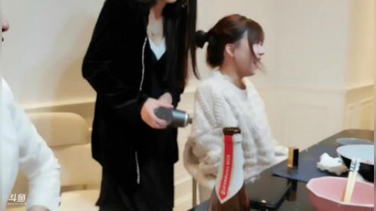 菜菜的瓜皮帽发布了一个斗鱼视频2019-12-20