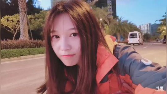 HHHISHHH发布了一个斗鱼视频2019-12-21