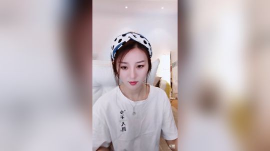 我在斗鱼看Zerlin琳儿直播颜值