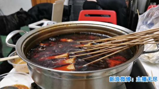 我在斗鱼看无尽无尽的无尽直播美食