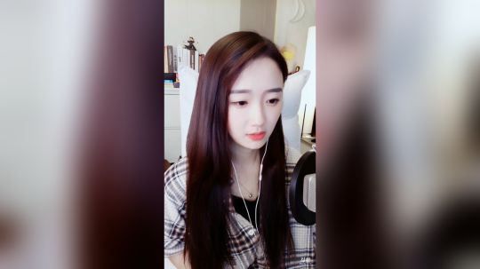 登月团丶离去发布了一个斗鱼视频2019-12-23