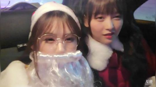 菜菜的瓜皮帽发布了一个斗鱼视频2019-12-24