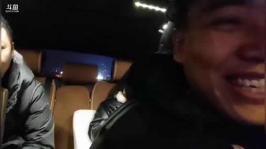 郑州圣诞老人 6561377 2019-12-25 17点场