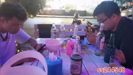 睿智兄弟闯泰国，之芭提雅沙滩 2019-12-24 22点场