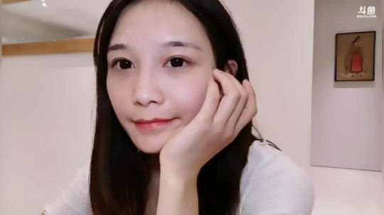 肖淑洁生命中的光和盐发布了一个斗鱼视频2019-12-25