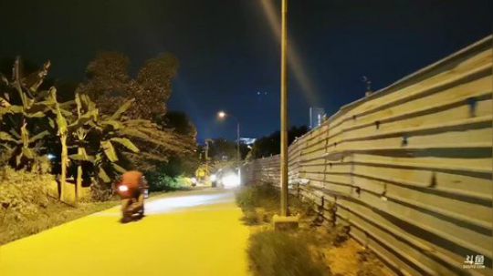 探访赤道海岛小渔村 2019-12-26 21点场