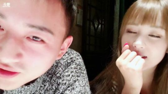 悉悉好美我爱了发布了一个斗鱼视频2019-12-27