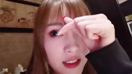 悉悉好美我爱了发布了一个斗鱼视频2019-12-27