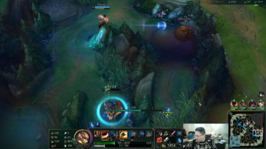 旧欢若梦灬发布了一个斗鱼视频2019-12-28