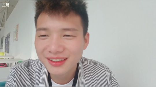 睿智兄弟闯泰国，下午三点开播 2019-12-28 17点场