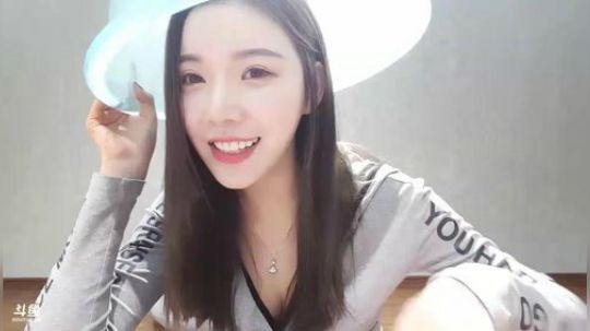 小姨子：直播间这几天搬家只能这样了 2019-12-29 21点场