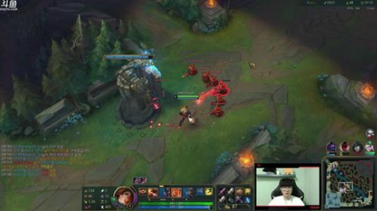 我在斗鱼看T1直播faker直播英雄联盟