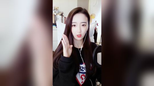 阿华丨Awa丶发布了一个斗鱼视频2019-12-31