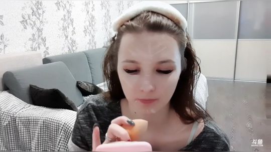 祝一姐新年快乐！美美美。 2020-01-01 20点场