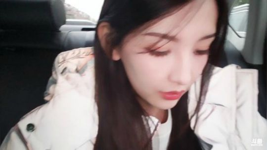 叶知秋:出门试礼服 2020-01-02 16点场