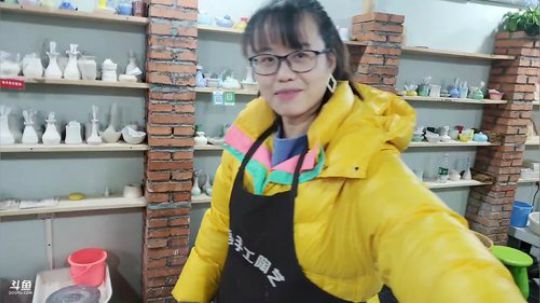 悉悉好美我爱了发布了一个斗鱼视频2020-01-04