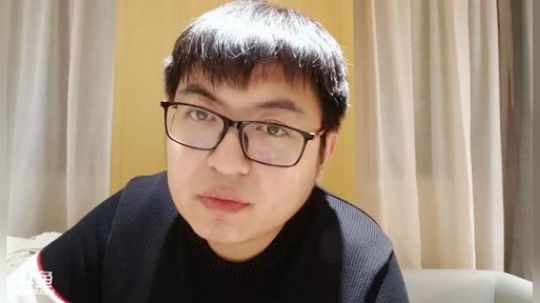 我在斗鱼看火力堂主直播户外