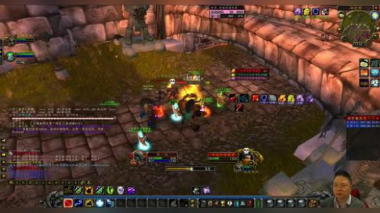 魔兽世界怀旧服：两头自强的牛牛，遇到巡逻的NPC，画面一度混