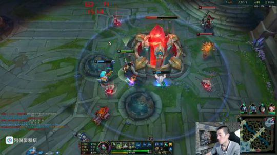 菜菜的瓜皮帽发布了一个斗鱼视频2020-01-06