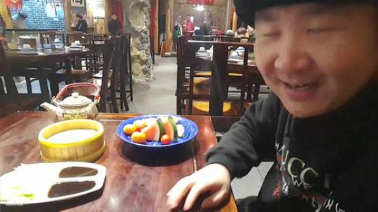 拉了 吃烤鸭提点人气。 2020-01-06 17点场