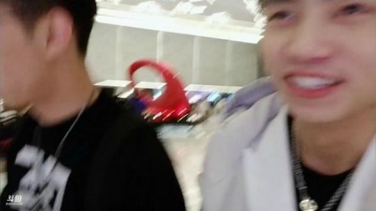 烙铁扎心了发布了一个斗鱼视频2020-01-10