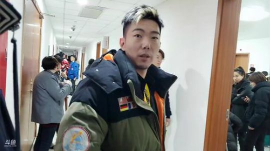 愛柒壹发布了一个斗鱼视频2020-01-11