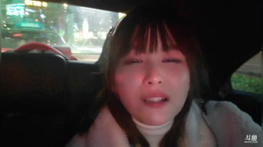 菜菜的瓜皮帽发布了一个斗鱼视频2020-01-11