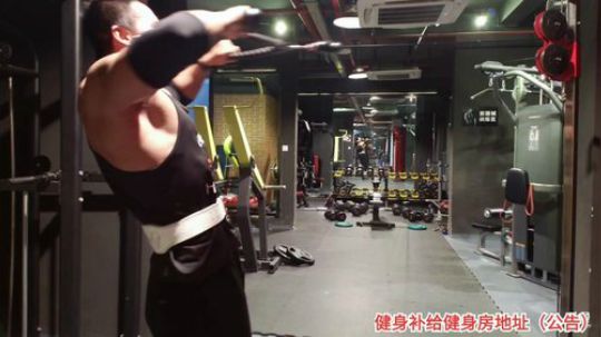 减脂期已过，今天训练三角肌 2020-01-12 17点场