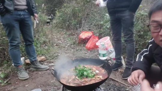 继续抽干水库。 2020-01-13 16点场