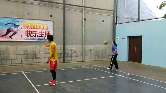 东川…气排球