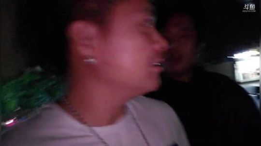 户外遛狗王飞哥发布了一个斗鱼视频2020-01-13