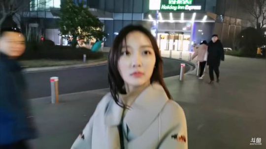 悉悉好美我爱了发布了一个斗鱼视频2020-01-13