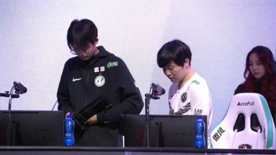 911任性发布了一个斗鱼视频2020-01-15