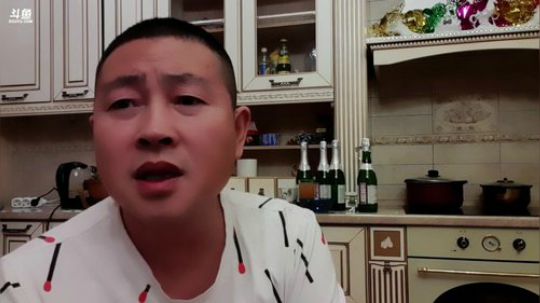 简单吃点饭，一会出去转转。 2020-01-16 01点场