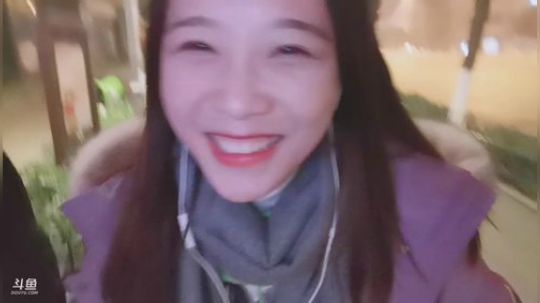 烙铁扎心了发布了一个斗鱼视频2020-01-18