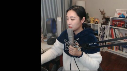 我在斗鱼看女流66直播疑案追声