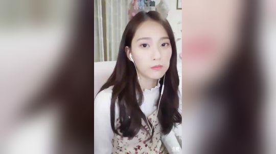 花街灯如昼zz发布了一个斗鱼视频2020-01-20