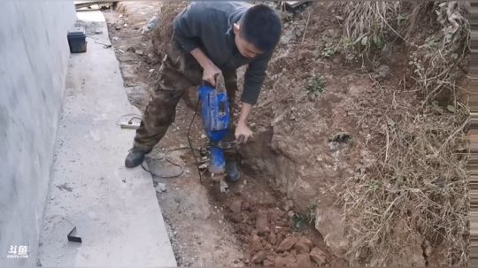 回老家帮父母干活！ 2020-01-21 16点场
