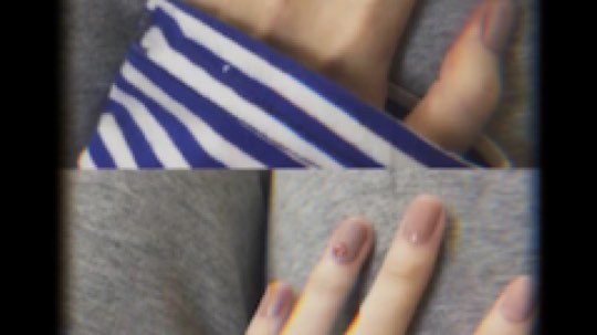 “多谢你，做我平淡日子里的日月星辰。” ​ ​​​