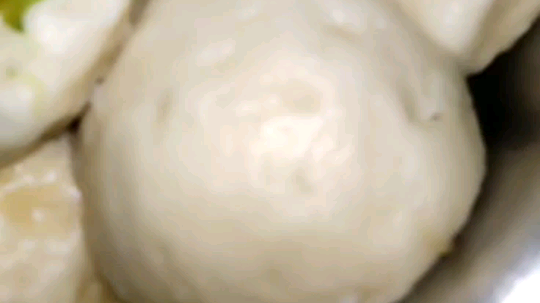 [鲨鱼真香]新鲜出炉的馒头，热腾腾的