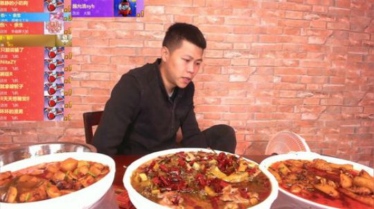 新年快乐，酸菜肥牛，红烧肉，干锅土豆 2020-01-24 01点场