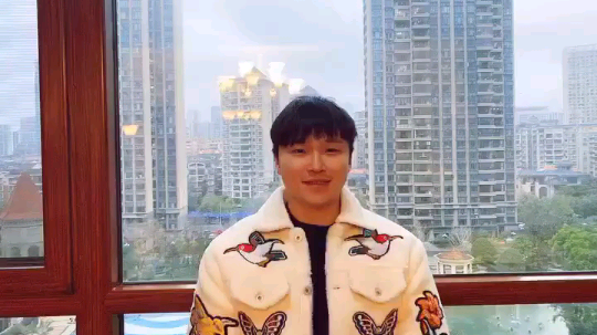 sakula吴润波发布了一个斗鱼视频2020-01-24