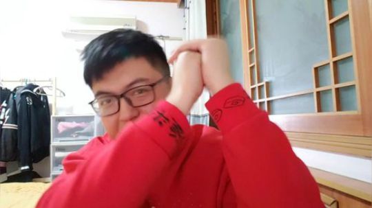 我在斗鱼看火力堂主直播户外