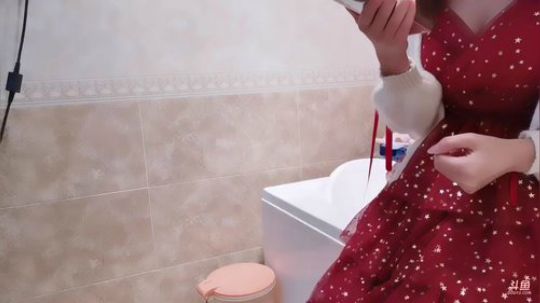 我本善良72发布了一个斗鱼视频2020-01-28