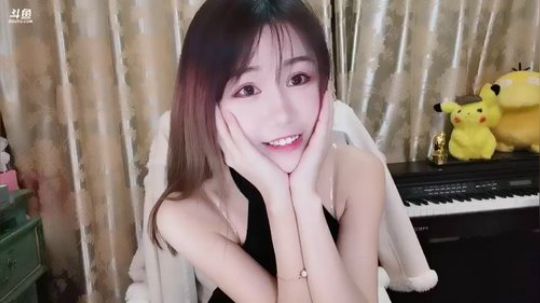 喵老师的圣诞树发布了一个斗鱼视频2020-01-28