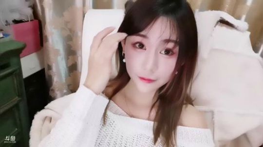 喵老师的圣诞树发布了一个斗鱼视频2020-01-29