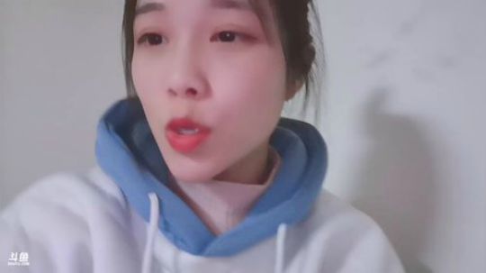肖淑洁生命中的光和盐发布了一个斗鱼视频2020-01-31