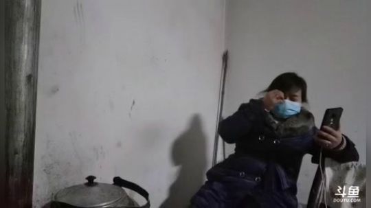 少女:初四，纹丝不动 2020-01-28 20点场